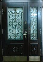 Металлическая дверь Двустворчатая дверь МДФ со стеклом и ковкой №480 для коттеджа